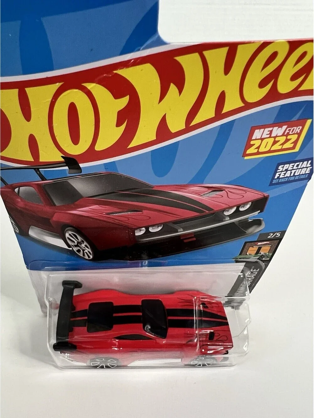 Hot Wheels 2022 Count Muscula Dream Garage 2/5- 83/250 Red